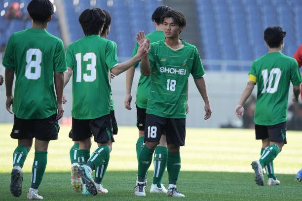 萨拉赫的社 萨拉赫的社